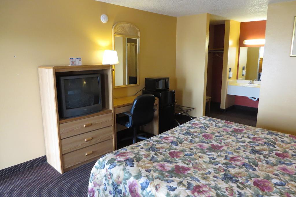 Economy Inn & Suites Joplin Luaran gambar