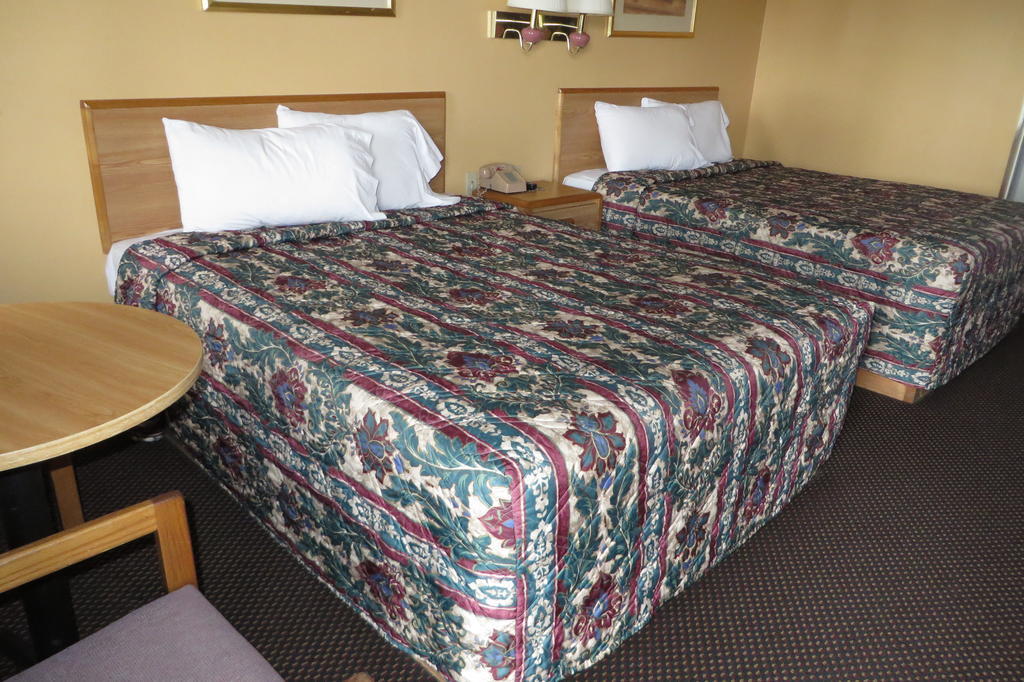 Economy Inn & Suites Joplin Bilik gambar